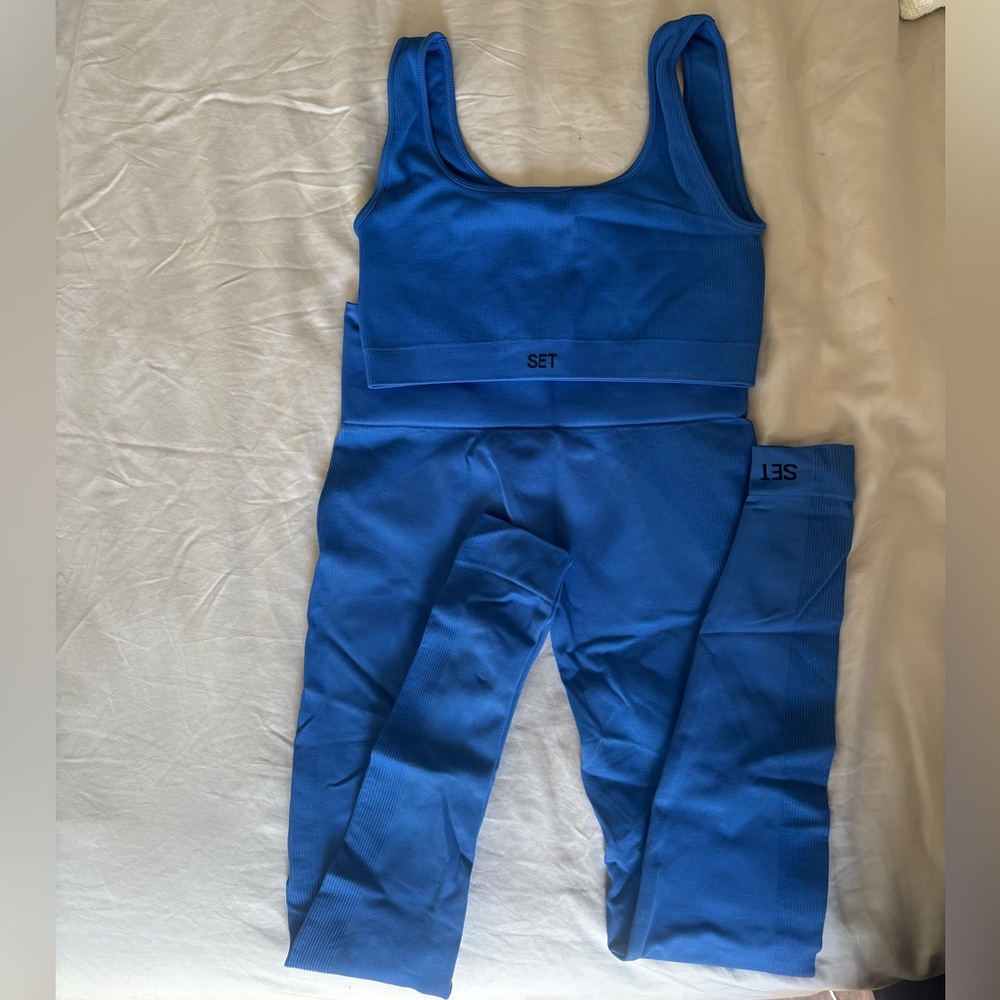 SET Active SculptFlex Leggings and Bra